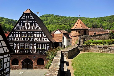 Half timbered town hall and fortified cemetery, Doerrenbach, Naturpark Pfaelzerwald Nature Park, Rhineland-Palatinate, Germany, Europe