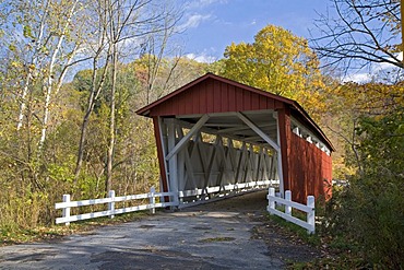 The Everett Road covered bridge in Cuyahoga Valley National Park, Peninsula, Ohio, USA