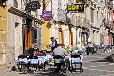 Sidewalk restaurant, street scene, old part of town, Alicante, Costa Blanca, Spain, Europe
