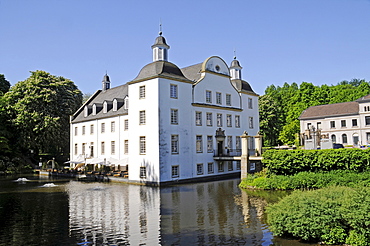 Borbeck Water Castle, cultural centre, museum, Essen, North Rhine-Westphalia, Germany, Europe
