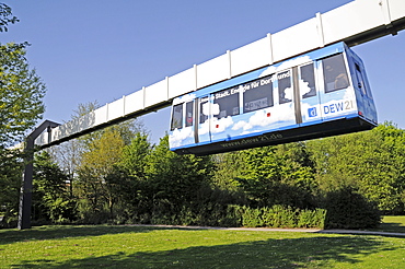 Suspension railway, elevated railway, university, Dortmund, North Rhine-Westphalia, Germany, Europe