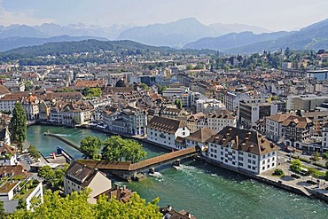 Spreuerbruecke Bridge, Reuss River, view of the city, Lucerne, Switzerland, Europe