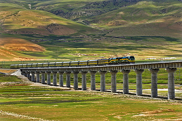 Railroad line from Damxung to Namtsho  lake, Tibet, Asia