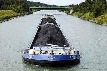 Cargo ship on the Dortmund Ems channel, freighter, channel ship, channel, inland navigation, inland navigation, NRW, Nordrhein Westphalia, Ruhr district, Germany