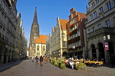 St. Lamberti Church and Prinzipal Market (Prinzipalmarkt), Muenster, North Rhine-Westphalia, Germany