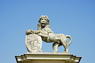 Detail, lion of stone, castle Nordkirchen, Muensterland, North Rhine-Westphalia, Germany