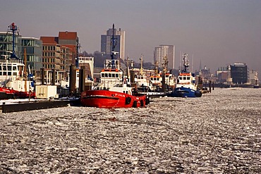 Hamburg harbour in winter