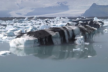 Icebergs at the glacier lake Jokulsarlon Iceland