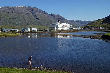 The ferry Norrona in the harbour of Seyï£¿isfjoï£¿ur Iceland