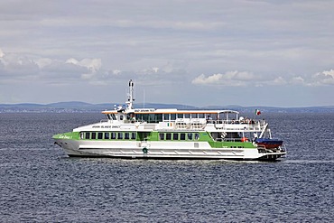 A ferry which is operating between the Aran Islands, Inis Oirr, Aran Inseln, Ireland