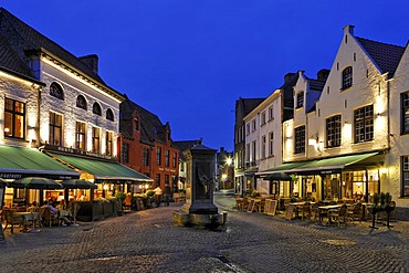 Square with restaurants and a horse well near by the Minnewater, Brugge, Flanders, Belgium