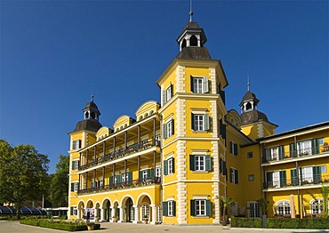 Velden Palace, Palace on Lake Woerthersee, in Velden, Carinthia, Austria, Europe
