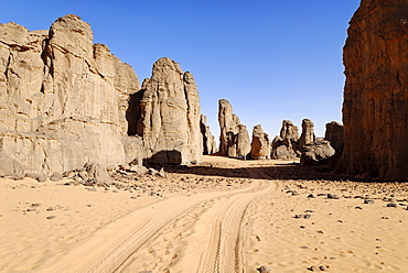 Rock formations in El Ghessour, Tassili du Hoggar, Wilaya Tamanrasset, Sahara Desert, Algeria, North Africa