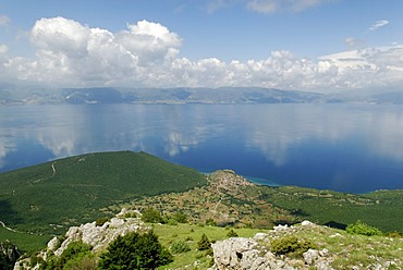 View from Galicica National Park to Lake Ohrid and the coast of Albania, UNESCO World Heritage Site, Macedonia, FYROM, Former Yugoslav Republic of Macedonia, Europe