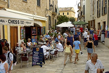 Street cafe, Alcudia, Majorca, Spain