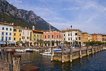 Mariner in Gargnano, village, Lombardei, Italy