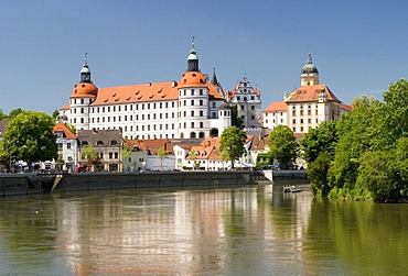 View to the castle, castles chapel, castles museum, Bavarian State Galery, Donau quay, Elisen bridge, City of Neuburg at the river Donau founded as maintown of principality Pfalz-Neuburg 1505, Bavaria, Germany, BRD, Europe