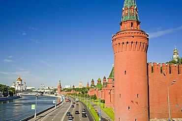 The river Moscva with the Kreml Wall and Beklemisev Tower, in the background the Savior Cathedral, Moscow, Russia, East Europe, Europe