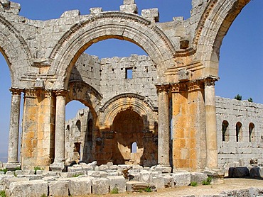 The holy Simon spent the last 30 years on a column at a value of 20 m in the monastery