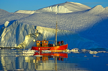 Crab cutter, tourist boat, Kangia Fjord, iceberg, UNESCO World Heritage Site, Jakobshaven, Ilulissat, Greenland