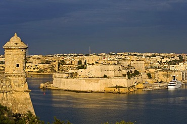 Tower of Fort San Elmo, La Valletta and Fort San Angelo, Vittoriosa, The Three Cities from La Valletta with Grand Harbour, Malta, Europe