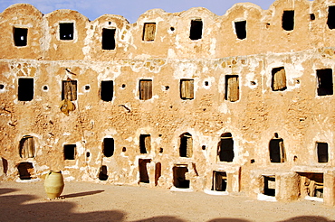 Ghorfas, storage rooms, Berber granary Qasr-al-Hadj, Nafusah Mountains, Libya