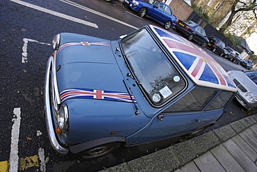 Minni Morris with union Jack