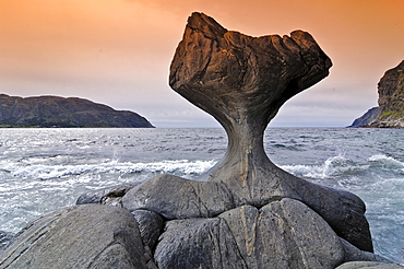 Kannesteinen, rock formation along the rocky coast near Maloy, Vagsoy, Sogn og Fjordane, Norway