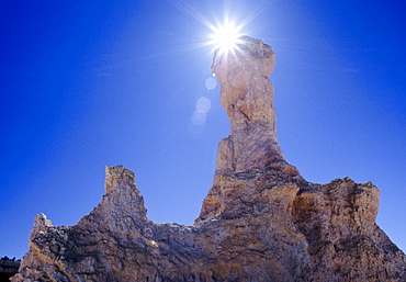 Hoodoos (thin rock spires) in the morning sun, Bryce Canyon National Park, Utah, USA