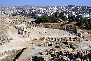 The oval forum and the south end of the cardo maximus (main street) of Jerash, the ancient gerasa, Jordan