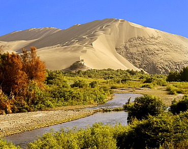 Coastal desert, sand dunes, near Casma, Peru, South America