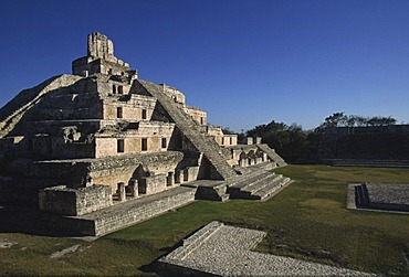 Edificio de los Cinco Pisos, Gran Acropolis, Edzna, Mexico, North America