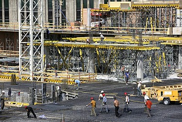 Construction site of a giant Karstadt shopping Mall "Limbecker Platz", Essen, North Rhine-Westphalia, Germany