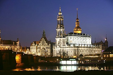 DEU, Germany, Dresden: Skyline of baroque old town at the river Elbe