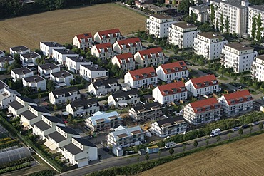 Private homes, row houses, Cologne, North Rhine-Westphalia, Germany