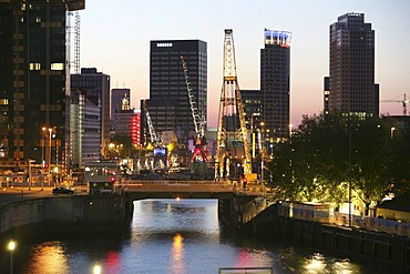 Skyline at the Nieuwe Maas, Leuvehaven, city center, Rotterdam, Netherlands