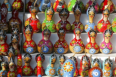 TUR, Turkey, Alanya : Turkish Riviera. Souvenir shops at the Ic Kale Fort, above the city of Alanya. Painted, dried pumpkins