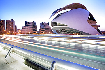 ESP, Spain, Valencia : Ciudad de las Artes Y de las Ciencias, City of arts and sciences. Palau de les Arts Reina Sofia.