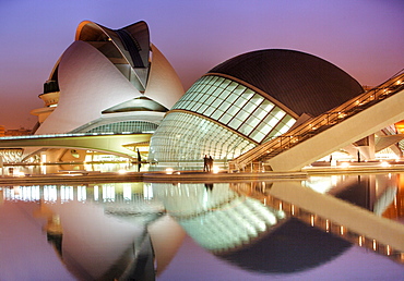 ESP, Spain, Valencia : Ciudad de las Artes Y de las Ciencias, City of arts and sciences. L'Hemisferic and Palau de les Arts Reina Sofia