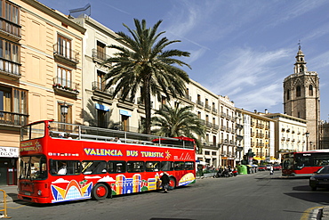 ESP, Spain, Valencia : Oldtown, Plaza de la Reina, Torre del Miguelete, bell tower of the cathedral