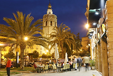 ESP, Spain, Valencia : Oldtown, Plaza de la Reina, Torre del Miguelete, bell tower of the cathedral