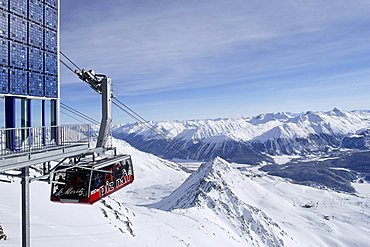 Piz Nair cable car station, photovoltaic system, solar cells, high mountains, Switzerland, Europe