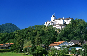 Hohenaschau Castle, Aschau, Priental Valley, Chiemgau, Bavaria, Germany, Europe