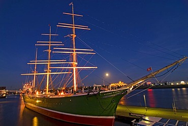 Historic sail ship Rickmer Rickmers at Hamburg Harbour at dusk, Hamburg, Germany