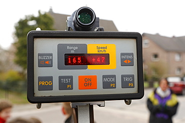 RIEGL LR90-235/P laser speed trap indicating 47km/h in a 30 km/h zone in Odenthal-Voiswinkel, North Rhine-Westphalia, Germany