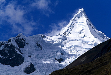 Alpamayo, Cordillera Blanca, Peru, South America