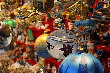 Christmas balls, Christkindlmarkt, Christmas market Nuremberg, Franconia, Bavaria, Germany