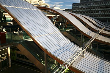 "The Wave" is the new western access to the railway station, built from 2004 to 2005, Berne, Berne canton, Switzerland