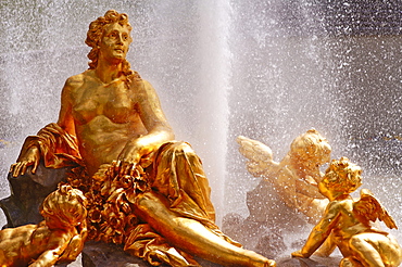 Gilded sculptures, fountain, Linderhof Castle, Upper Bavaria, Bavaria, Germany, Europe