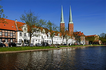 Gaengeviertel on the riverside, Luebeck, Schleswig-Holstein, Germany, Europe